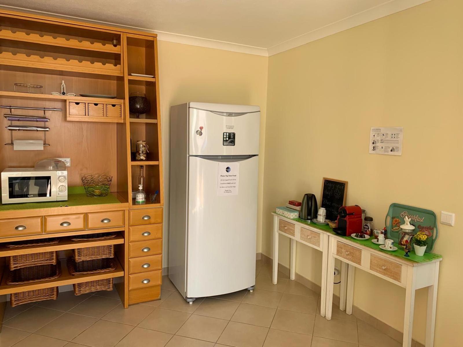 Blue Moon Guesthouse لاغوس المظهر الخارجي الصورة