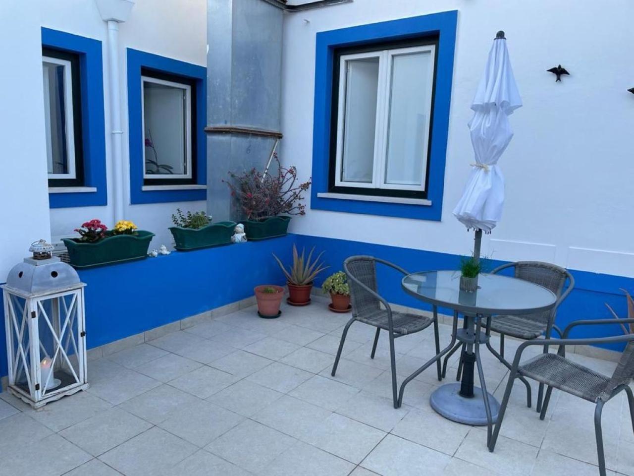 Blue Moon Guesthouse لاغوس المظهر الخارجي الصورة