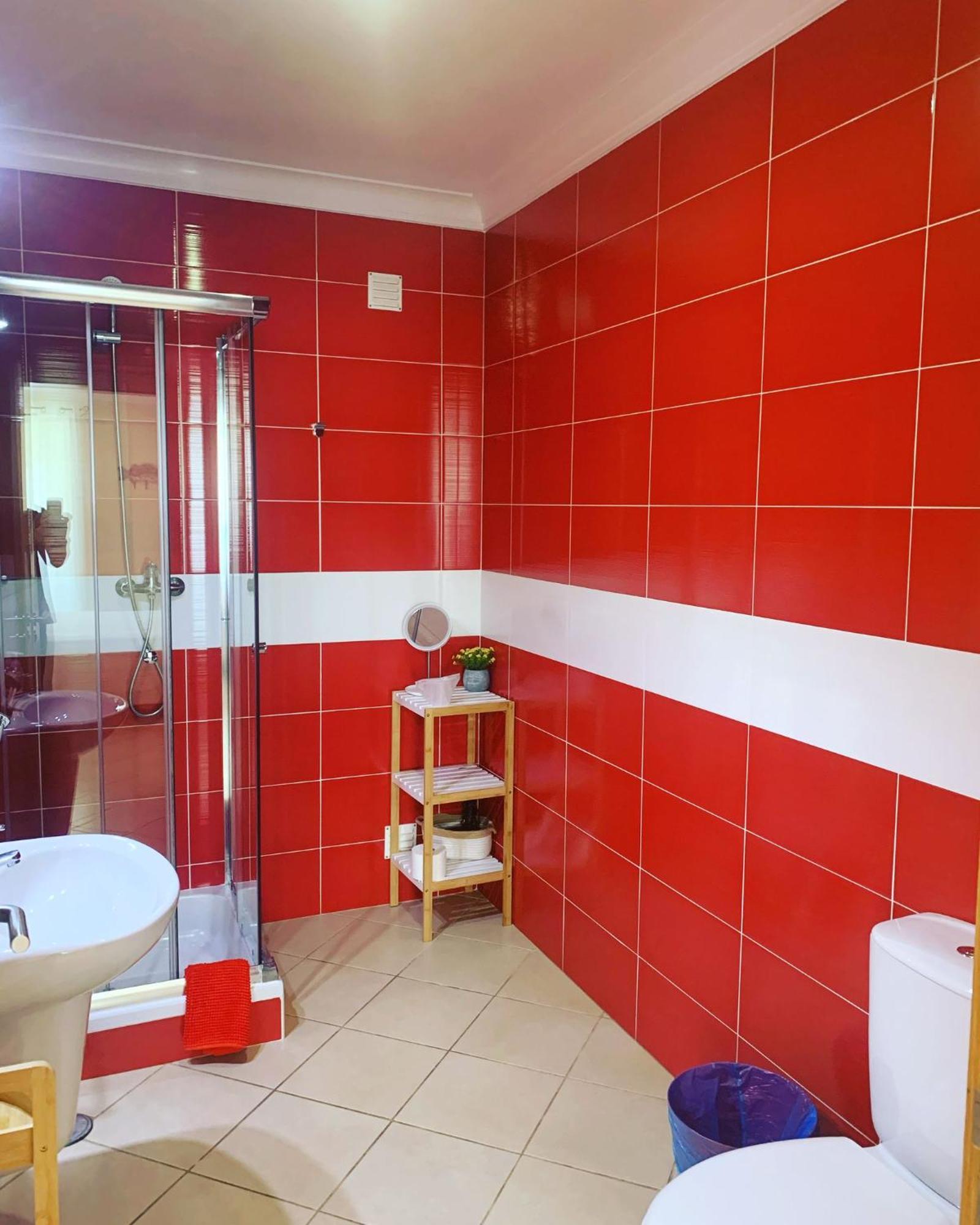Blue Moon Guesthouse لاغوس المظهر الخارجي الصورة