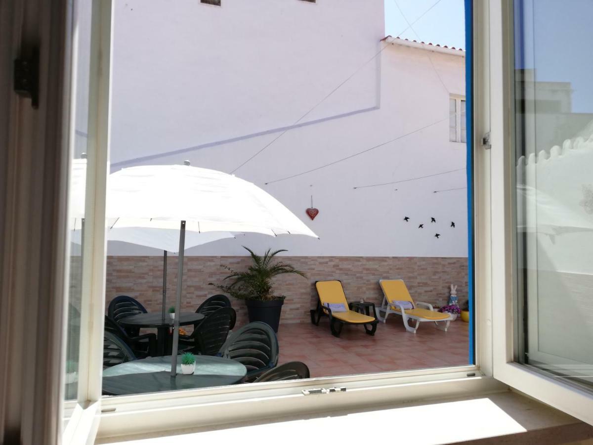 Blue Moon Guesthouse لاغوس المظهر الخارجي الصورة